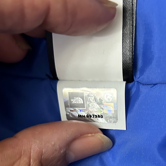 The North Face Winter Two-in-One Jacket, Size M - Picture 11 of 16